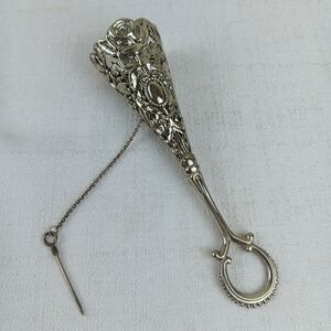 Vintage Bridal Bouquet Holder old Tussie Mussie Sliver tone metal flower holder.